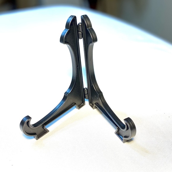 Vtg plastic Plate Picture Display Stands, Folding Easel Style 6” Set of 4 Black - Picture 1 of 5